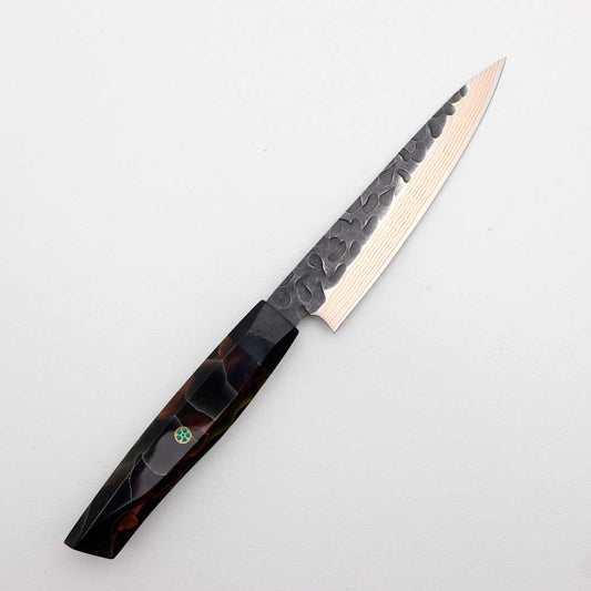 Cuchillo Utilitario 13cm 10Cr+Damasco de Cobre Martillado+Kurouchi Resina