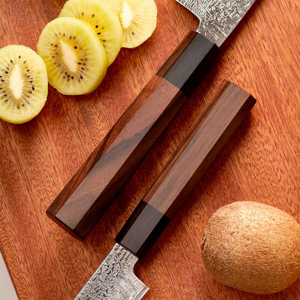 Cuchillo Gyuto 23cm 10Cr+Damasco Sándalo