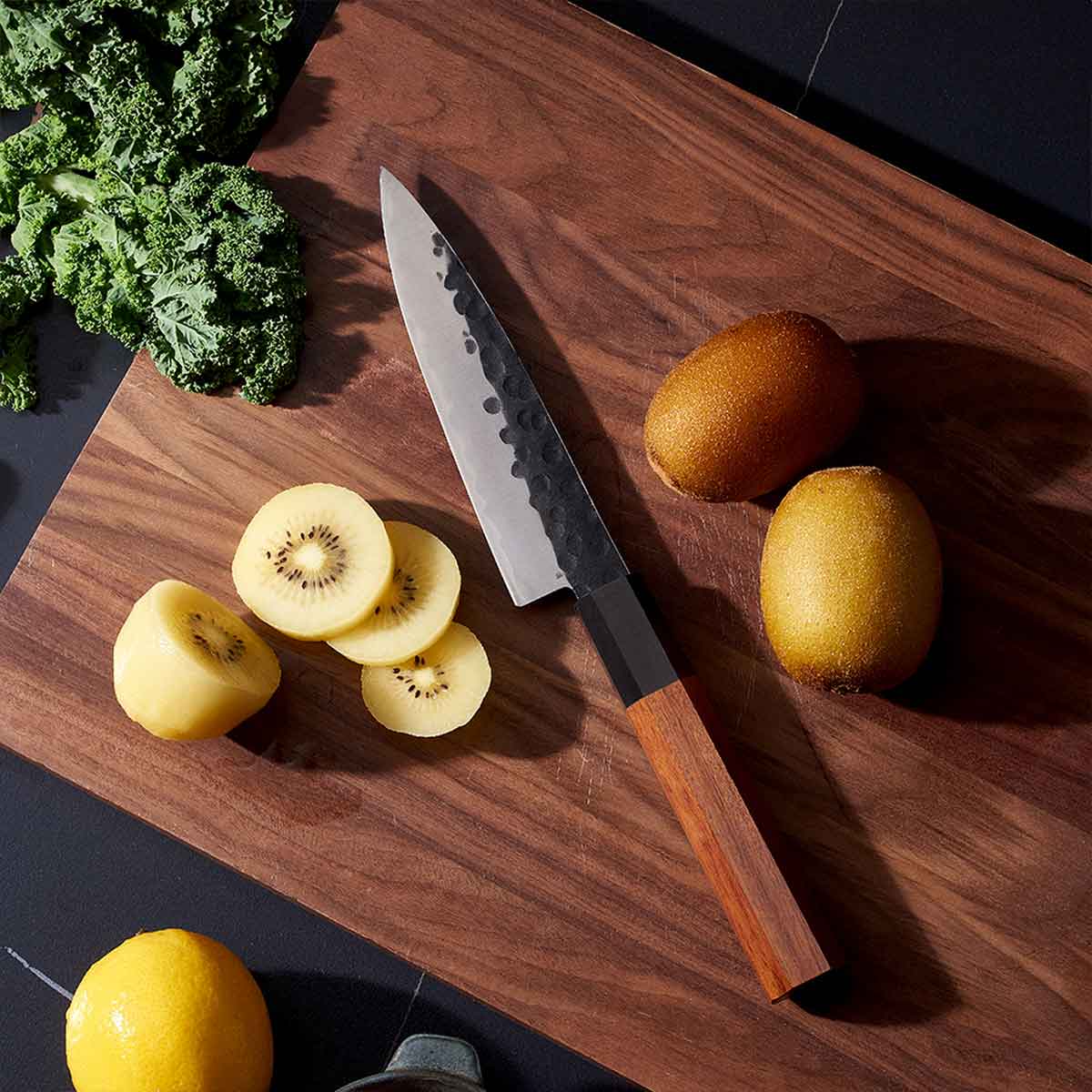 Cuchillo Utilitario 14cm clad 440c Kurouchi martillado Mango Ébano y Secuoya