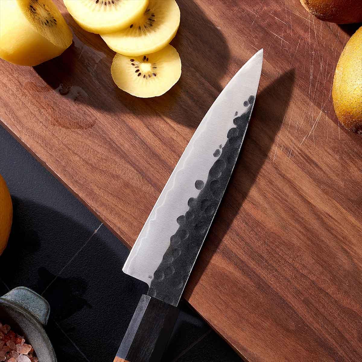 Cuchillo Utilitario 14cm clad 440c Kurouchi martillado Mango Ébano y Secuoya