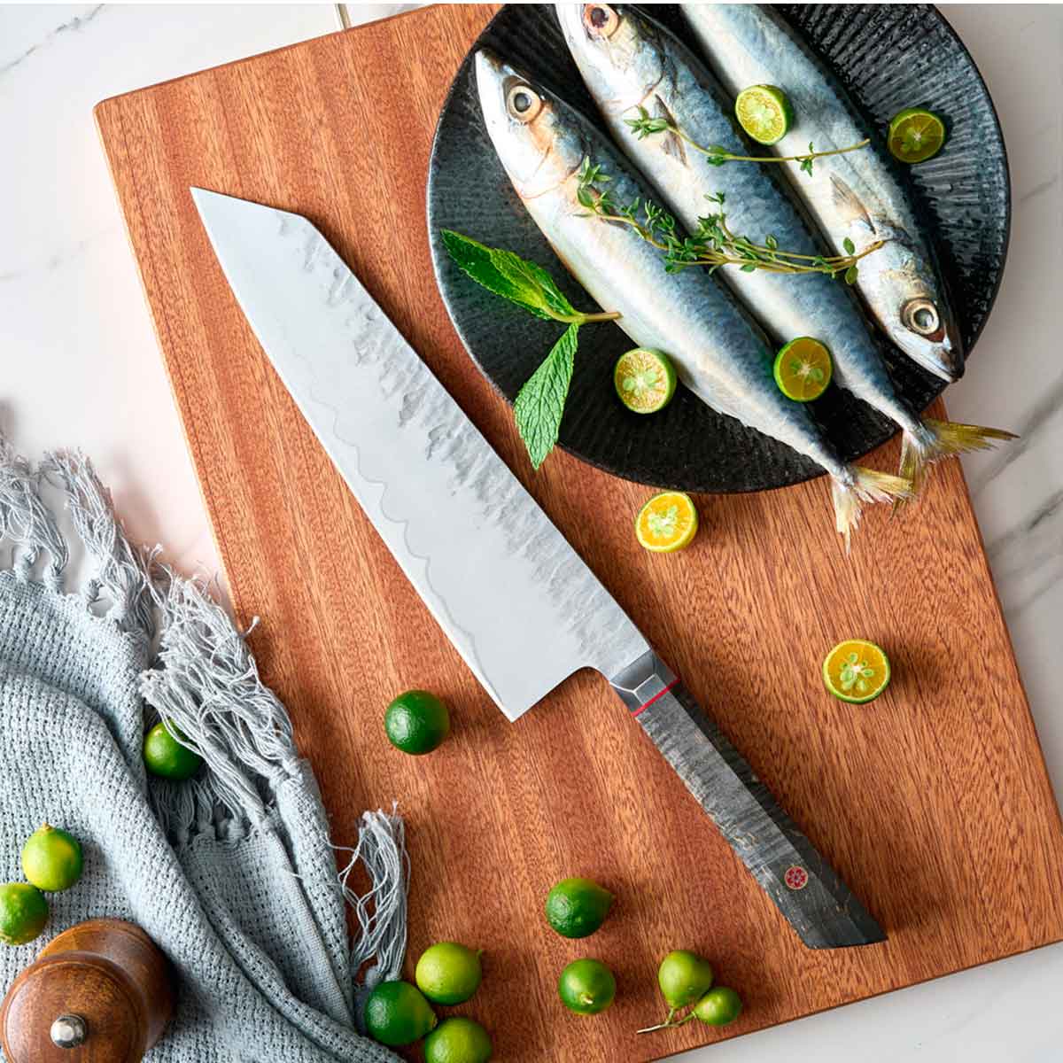 Cuchillo Kiritsuke 22cm clad 10Cr Madera+Inox