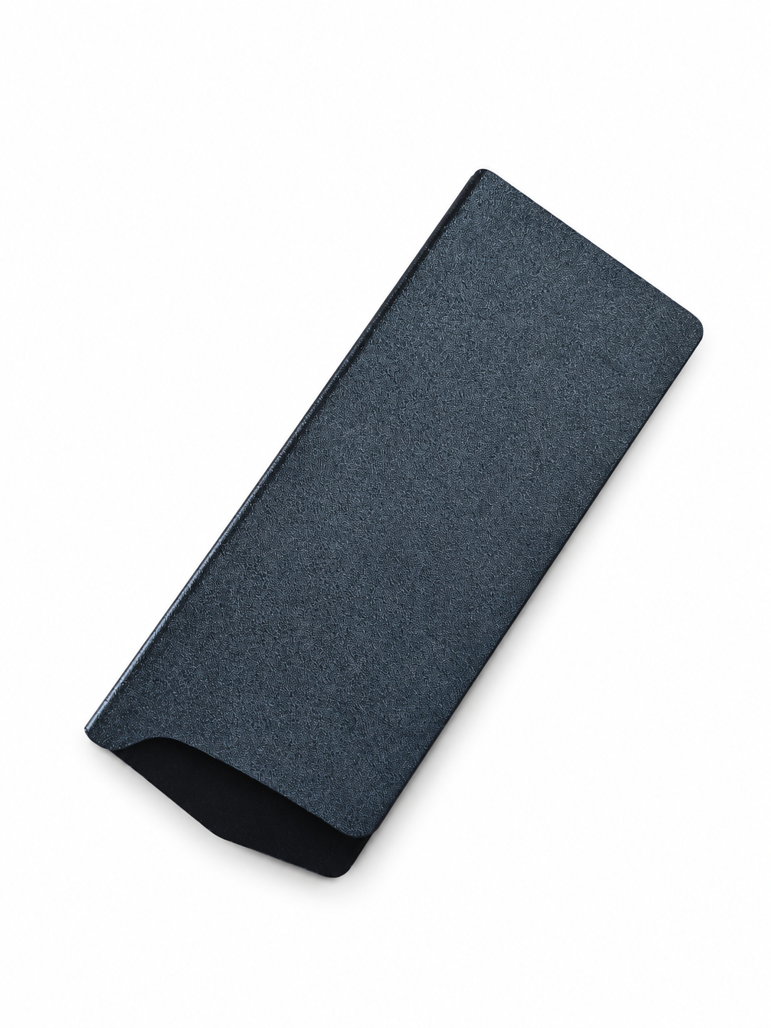 Funda de plastico 21x8cm protector de filo Hacha, estuche centrado con fondo blanco. 
