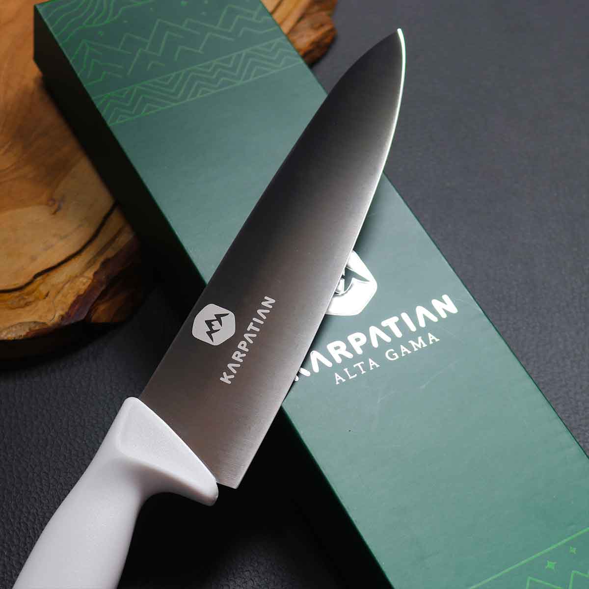 Cuchillo chef 8" ALTA GAMA mango blanco 440c