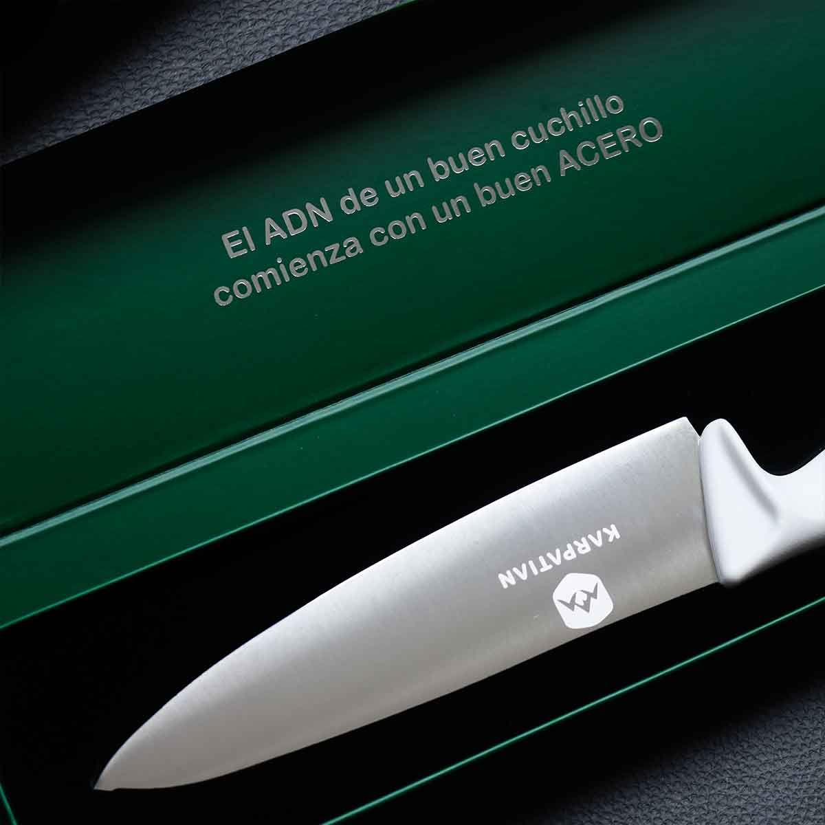 Cuchillo chef 8" ALTA GAMA mango blanco 440c