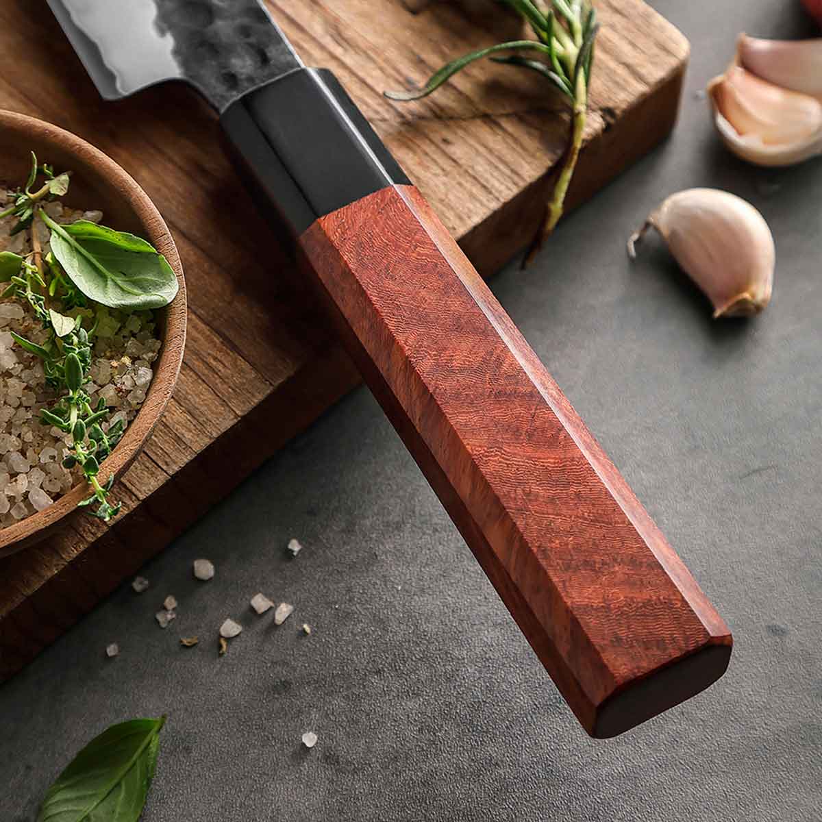 Cuchillo Fileteador 26cm clad 10Cr Kurouchi Martillado Secuoya