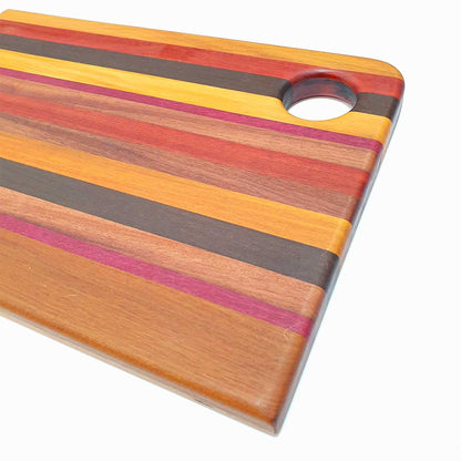 Tabla de picar corner hole colores SALVA 40x27.5x2.5 cm