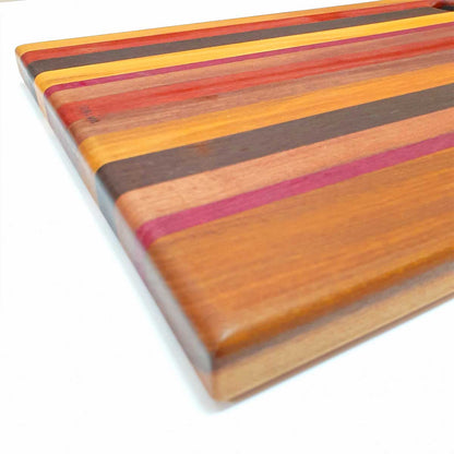 Tabla de picar corner hole colores SALVA 40x27.5x2.5 cm